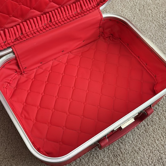 Vintage Child Suitcase - Picture 4 of 10